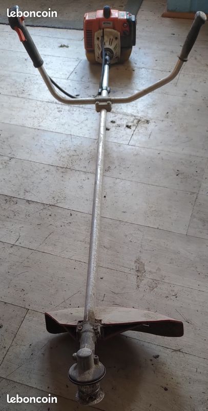 Débroussailleuse stihl fs200 (image 1)