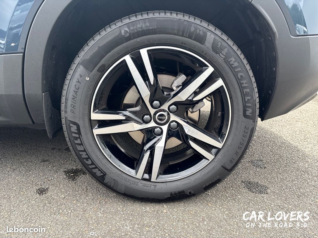 VOLVO XC40 B3 163 ch DCT7 Lounge Edition (image 9)