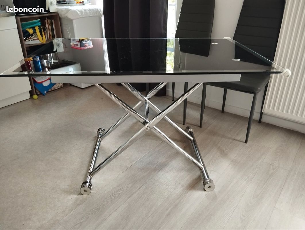Table (image 3)