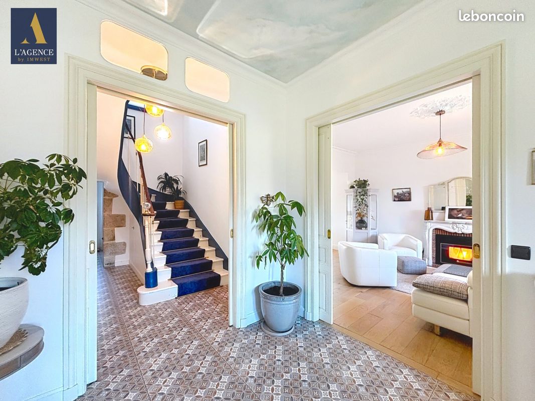Maison 13 pièces 347 m² · à Ploemeur · 347 m² · 1 290 000 €
