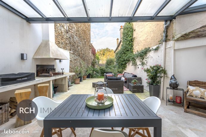 Maison 7 pièces 198 m²