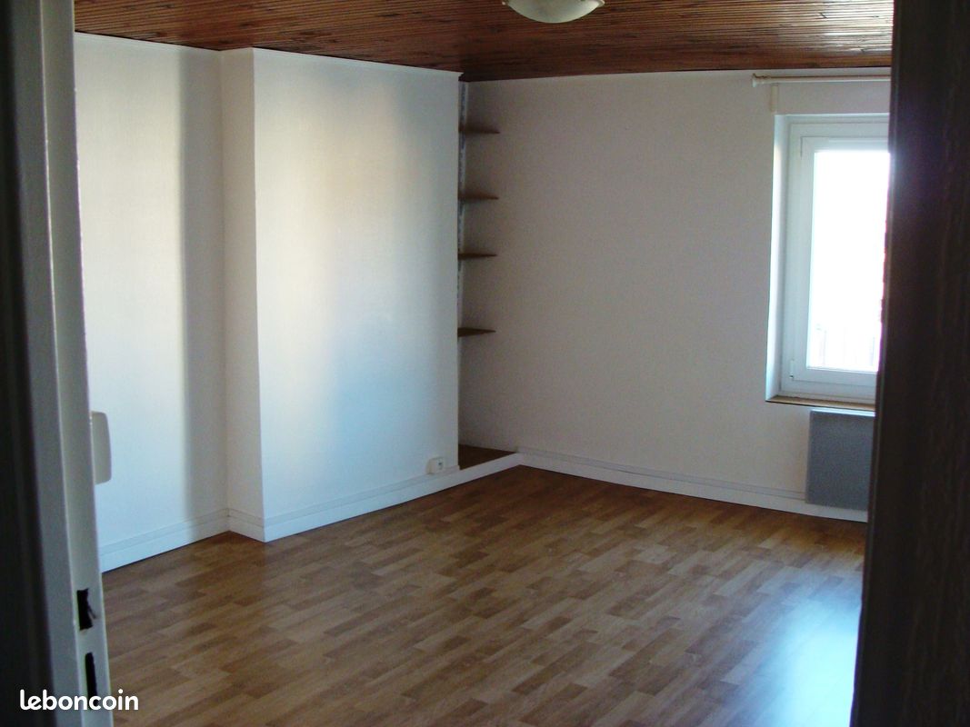 Appartement 2 pièces 48 m² · à Lezoux · 48 m² · 435 €