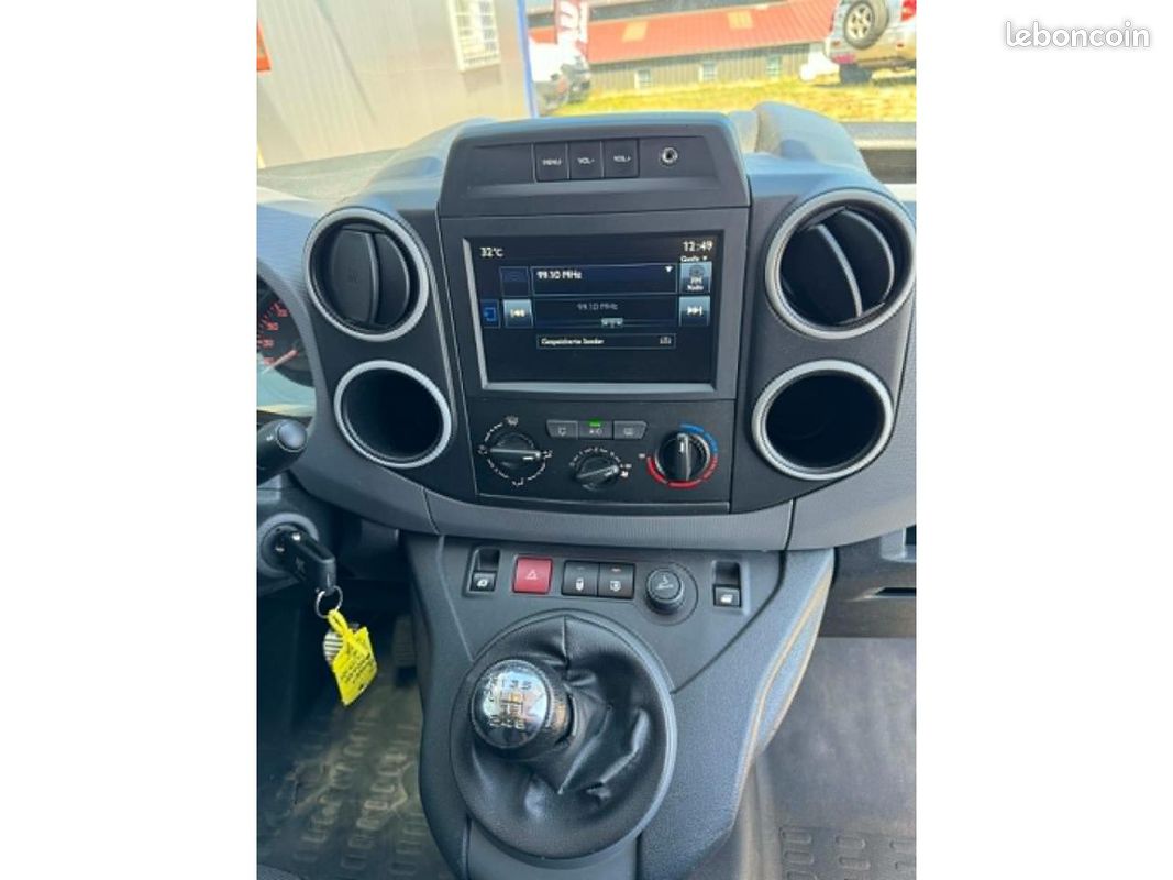 PEUGEOT PARTNER 1.6 BlueHDi S&S - 120 FOURGON (image 9)