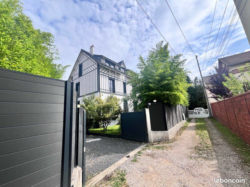 Maison 7 pièces 280 m² · à Argenteuil · 280 m² · 1 100 000 €