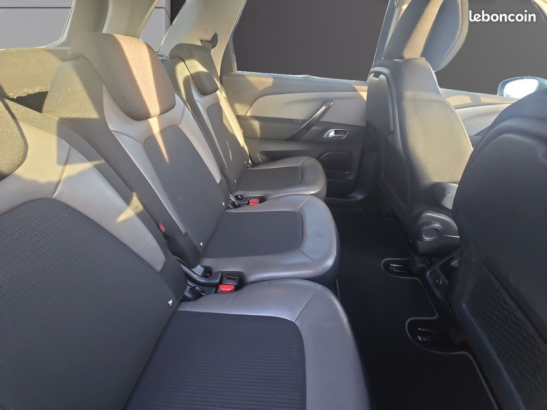 CITROEN C4 PICASSO BlueHDi 150 SS Shine / *1ère main entretien complet attelage (image 10)