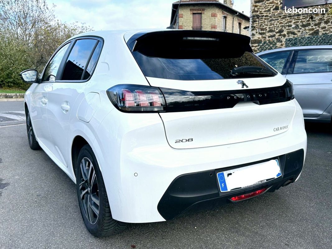PEUGEOT 208 BlueHDi 100 SS BVM6 Allure ETAT NEUF ENTRETIENT COMPLET A JOUR (image 2)