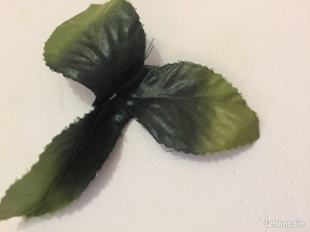 Feuilles déco plastique (image 8)