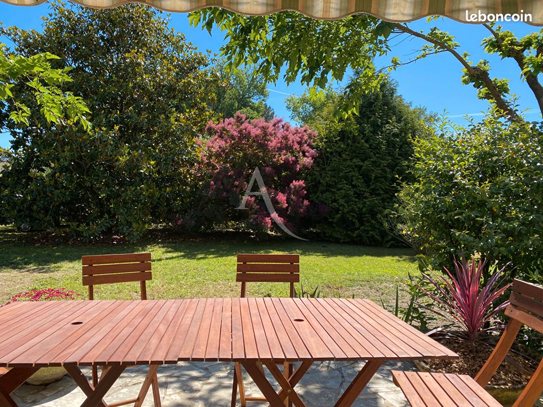 Maison 6 pièces 169 m² · à Saint-Médard-en-Jalles · 169 m² · 650 000 €