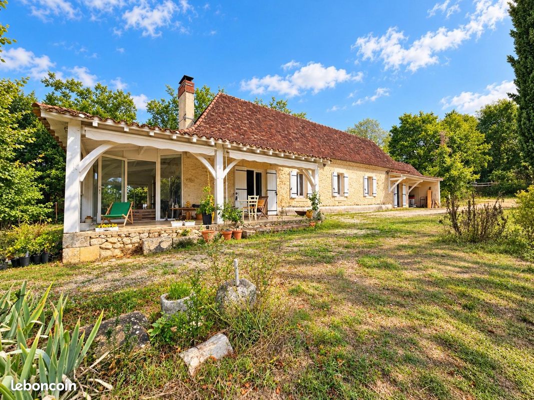 Maison 5 pièces 120 m² · à Eyraud-Crempse-Maurens · 120 m² · 315 000 €