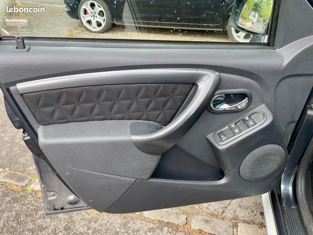 DACIA DUSTER 1.5 dCi 110 4X2 PRESTIGE *1ère MAIN (image 19)