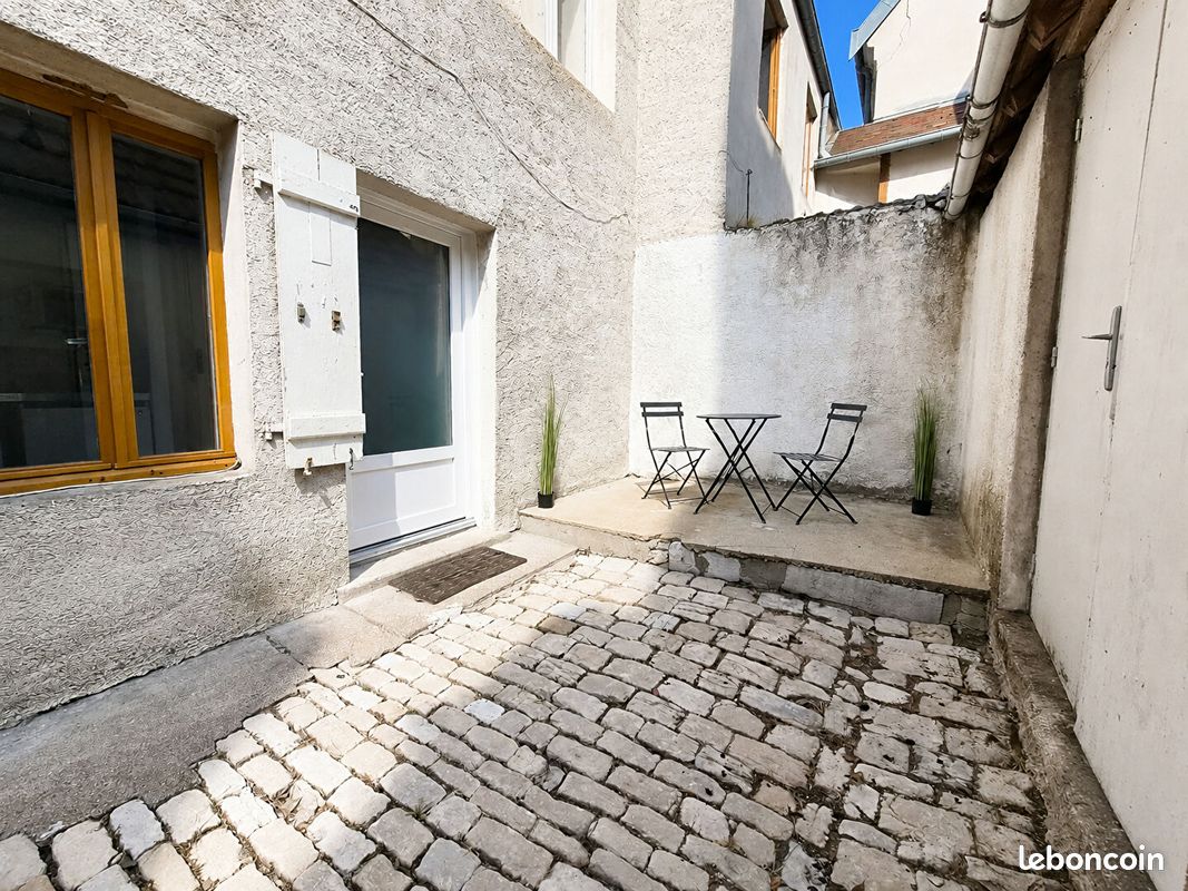 Appartement 1 pièce 18 m² · à Besançon · 18 m² · 530 €