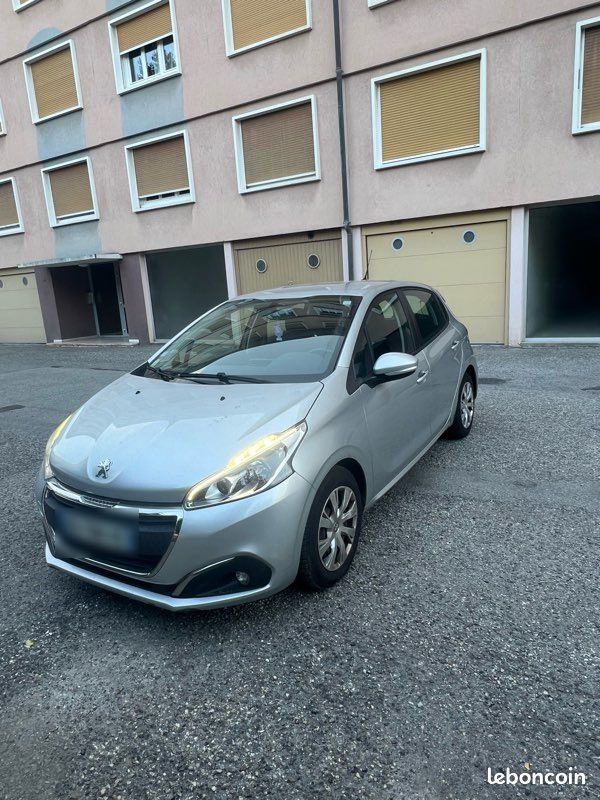 Peugeot 208 de 2016 (image 1)