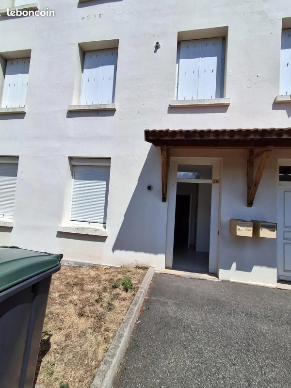 Appartement 3 pièces 77 m² · à Saint-Étienne · 77 m² · 568 €
