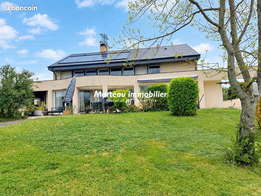 Maison 5 pièces 205 m² · à Yvré-l'Évêque · 205 m² · 495 000 €