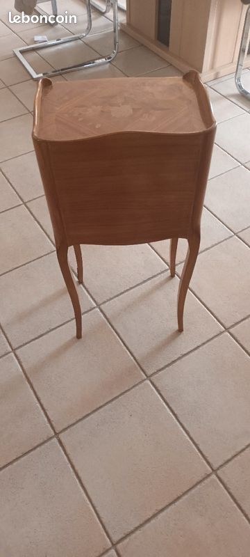 Table de chevet (image 2)