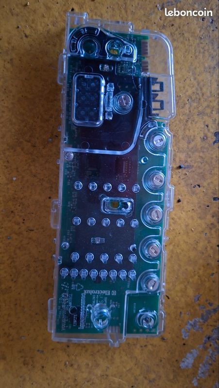 PLATINE ELECTRONIQUE CONTROLE MOTEUR pour SECHE LINGE ELECTROLUX