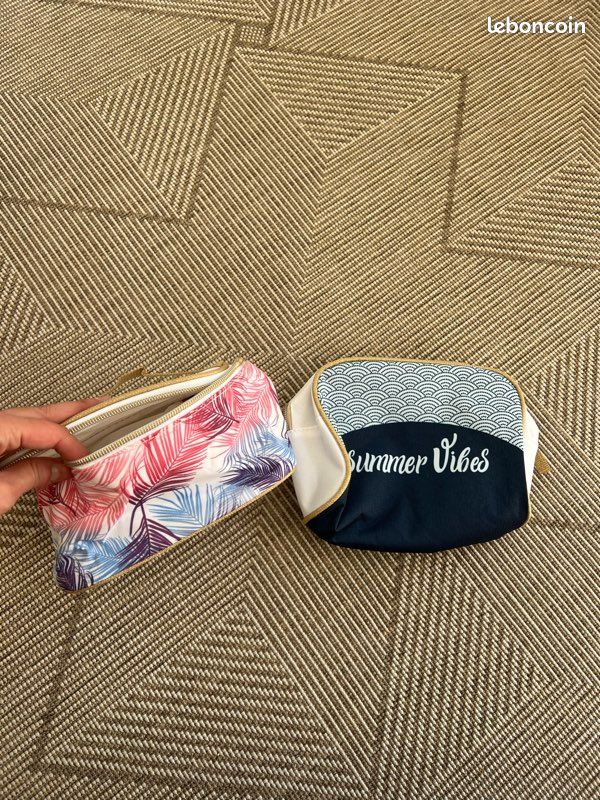 Trousse de toilette lot de 2 (image 1)