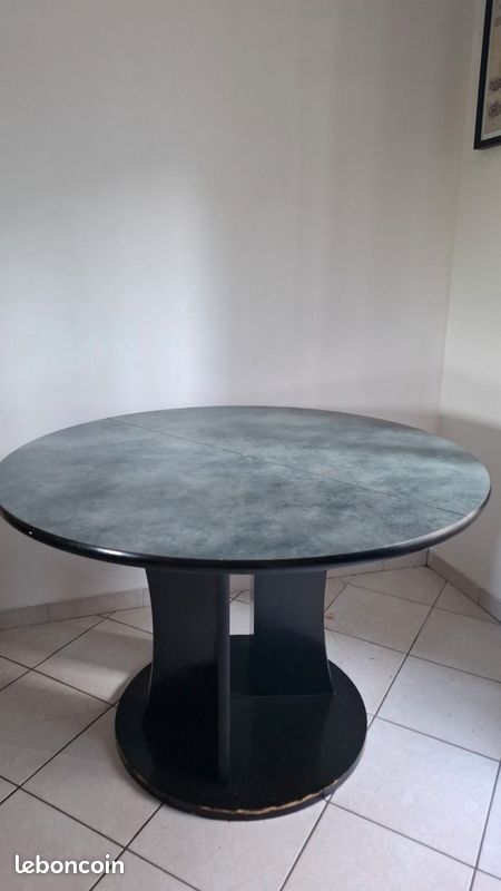 Table ronde (image 1)