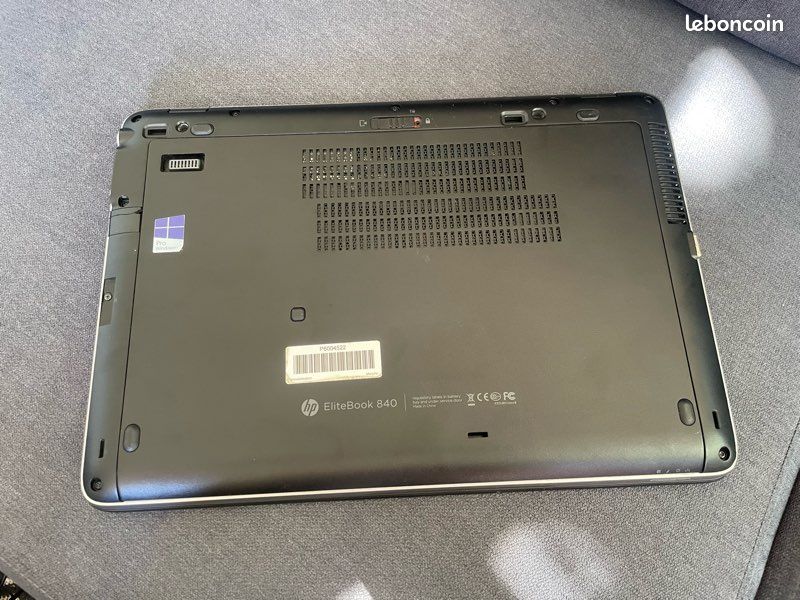 HP EliteBook 840 G2 - Pour Pièces - Problème BIOS - Intel I5 14"