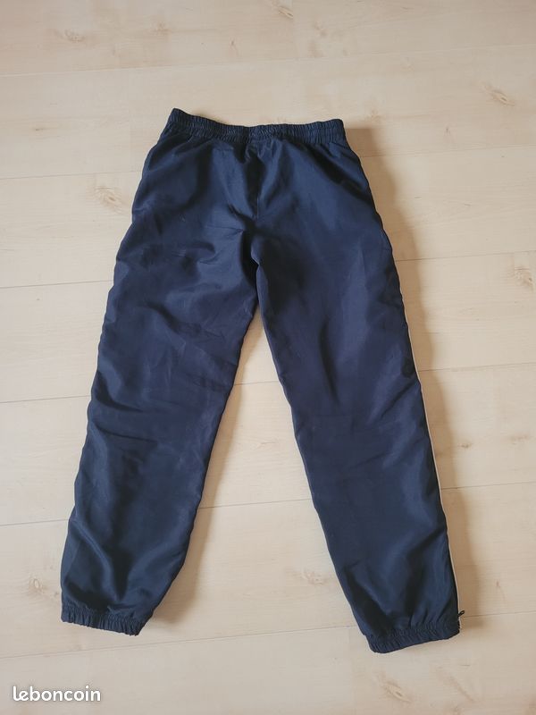 Tenue de sport 3 pièces 10 ans ; pantalon + veste + tee shirt (image 10)
