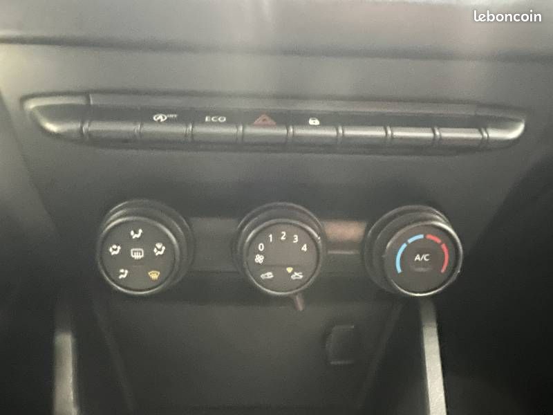 Dacia Duster Blue dCi 115 4x2 Essentiel (image 23)
