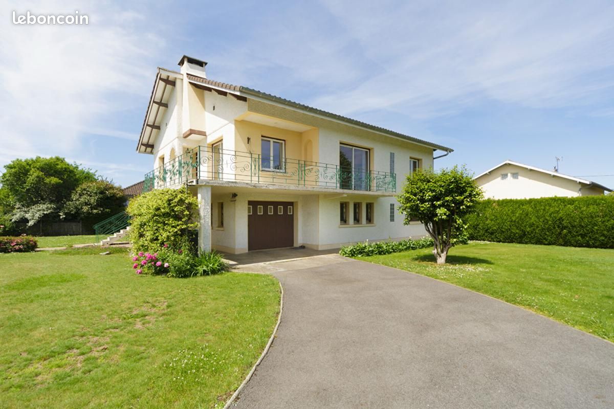 Maison 7 pièces 140 m² · à Morlaàs · 140 m² · 262 000 €