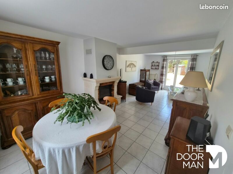 Maison 5 pièces 126 m² · à Lèves · 126 m² · 245 000 €