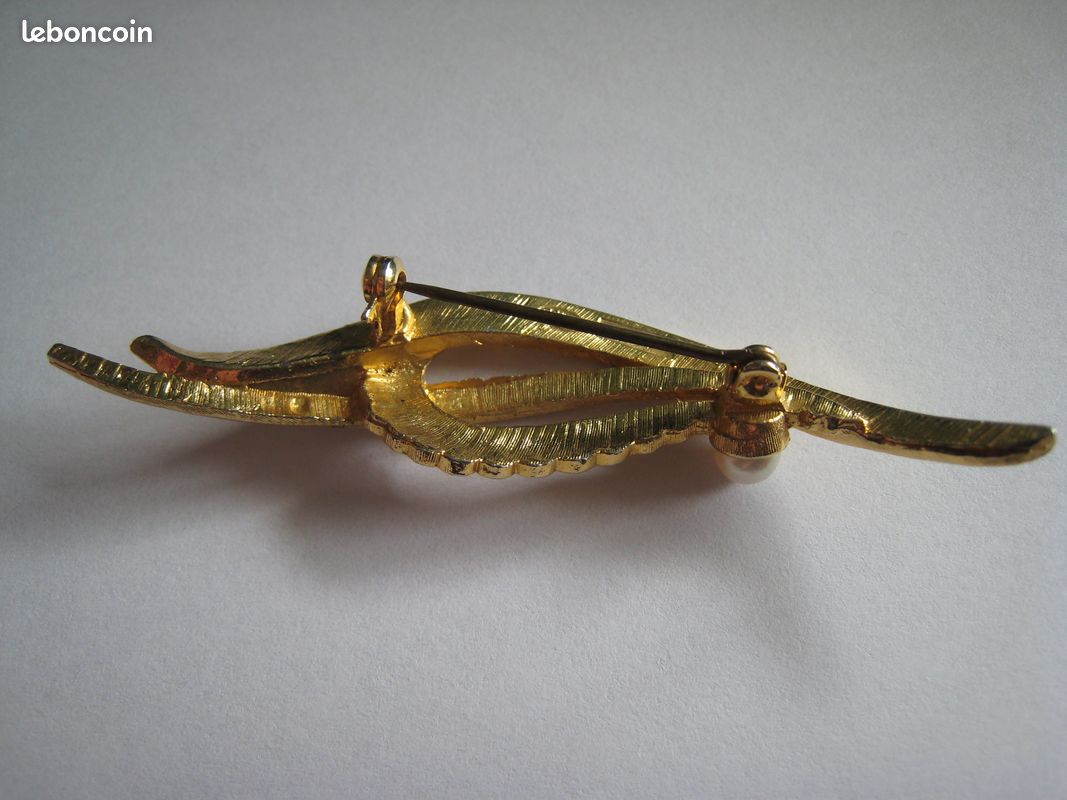 Broche Vintage Dorée Signée - Pièce De Collection Authentique - Matière Pierre