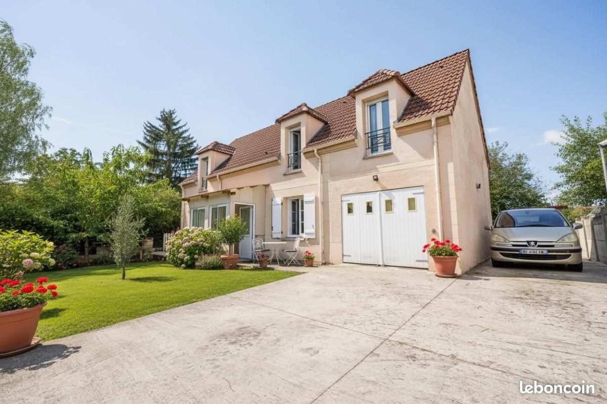 Maison 6 pièces 130 m² · à Corbeil-Essonnes · 130 m² · 422 000 €