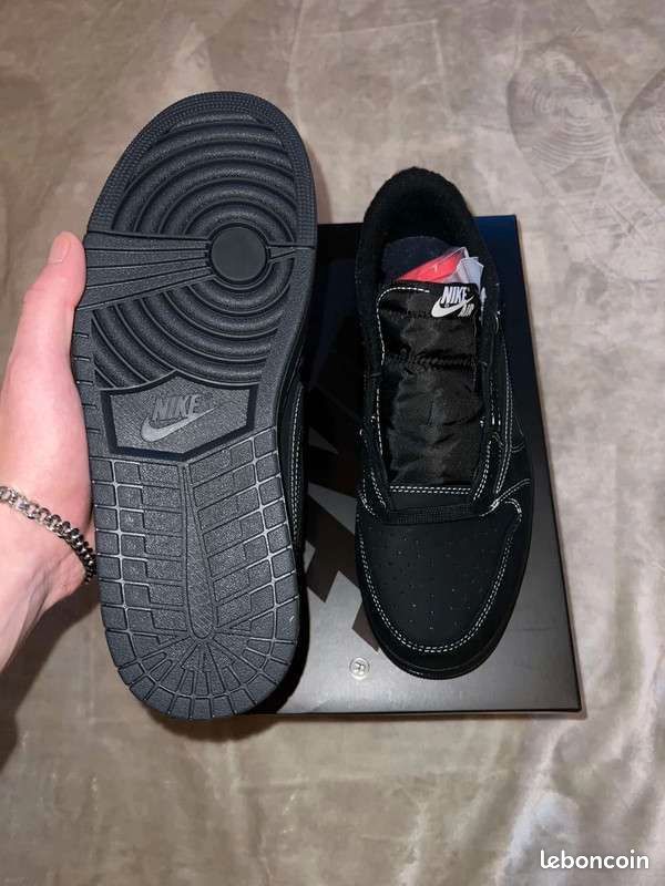 Air Jordan 1 Low SP Travis Scott Black Phantom Taille : 44 Neuf / Jamais porté (image 3)