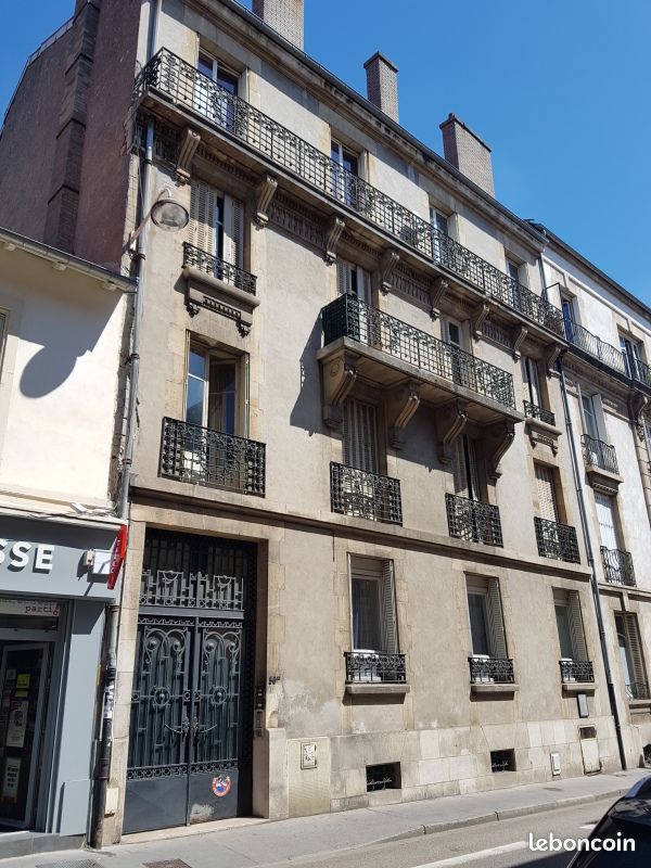 Appartement 6 pièces 194 m² · à Nancy · 194 m² · 1 120 €