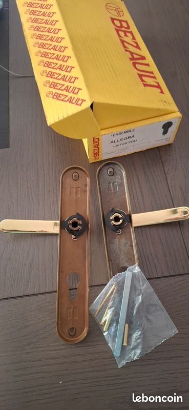 Poignée de porte laiton poli neuve (image 2)