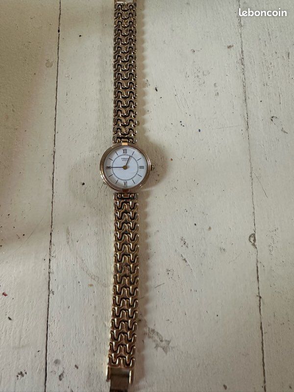 Montre Bracelet Yema Pour Femme Vintage - Occasion Avec Une Rayure Sur Le Verre
