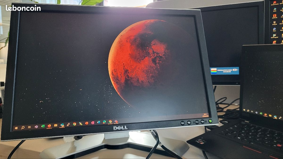 Ecran 20" Dell 2009Wt (image 1)