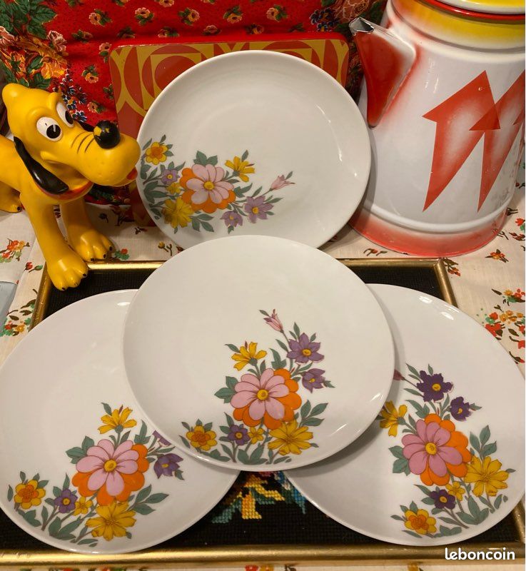 SET DE 4 Assiettes A Dessert New Bone China EUR 25,40 - FR