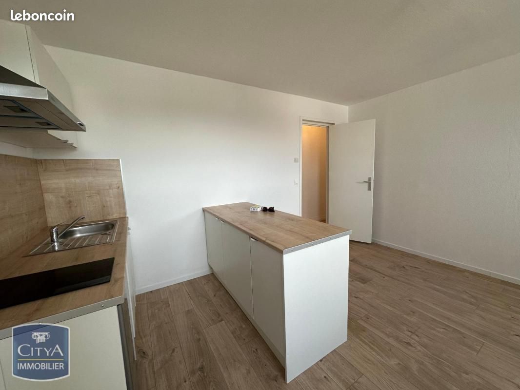 Appartement 2 pièces 42 m² · à Cambrai · 42 m² · 560 €
