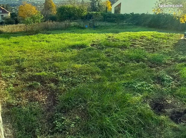 Terrain 1 800 m² Scy Chazelles