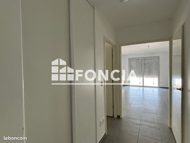 https://img.leboncoin.fr/api/v1/lbcpb1/images/ff/1a/46/ff1a4669d32dd5b6dbee04ed1b2ca1001e3ecd6a.jpg?rule=ad-image
