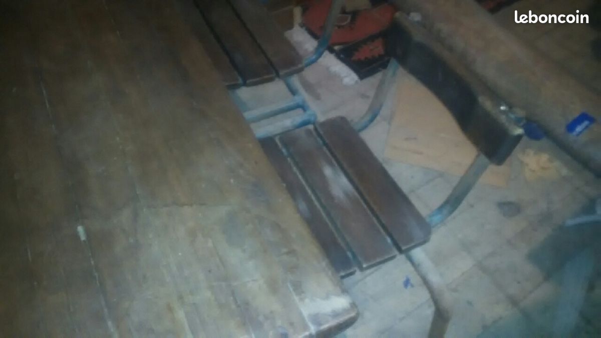Table d'écolier (image 2)