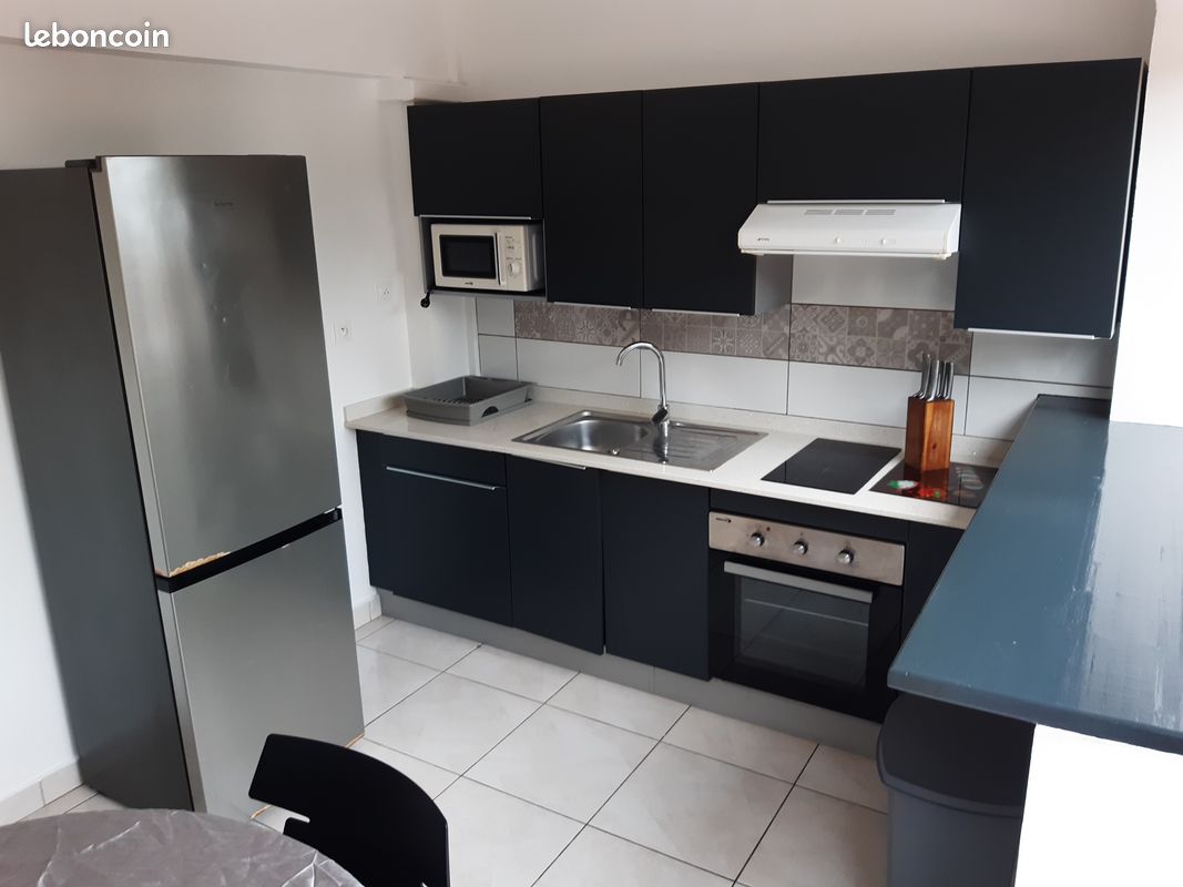 Maison 3 pièces 55 m² · à Vieux-Habitants · 55 m² · 1 150 €/mois