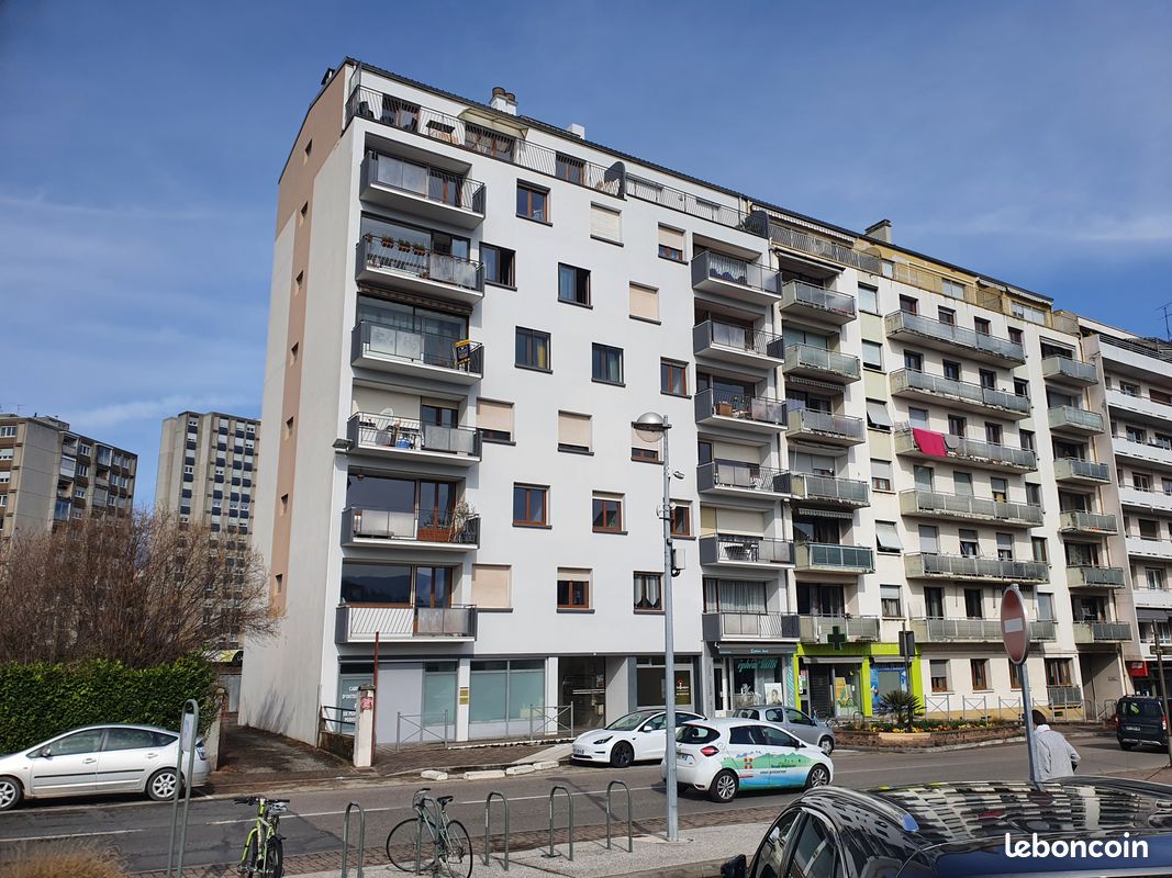 Appartement 4 pièces 89 m² · à Cognin · 89 m² · 1 070 €
