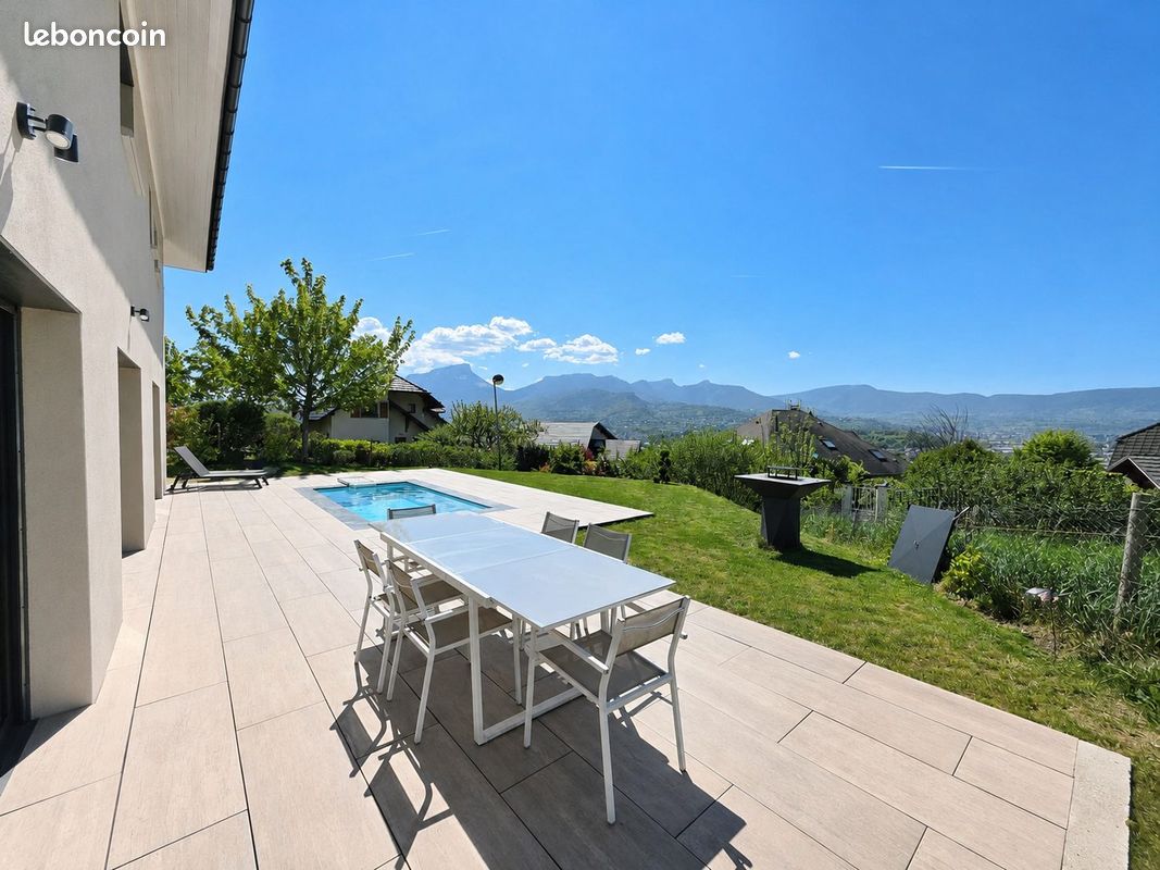 Maison 5 pièces 137 m² · à Barby · 137 m² · 665 000 €