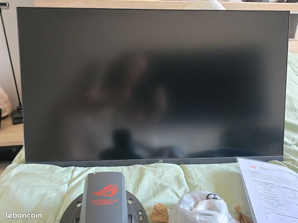 Écran PC Gaming ASUS PG32UQ 4K 144Hz – Occasion état Correct (câble DisplayPort)