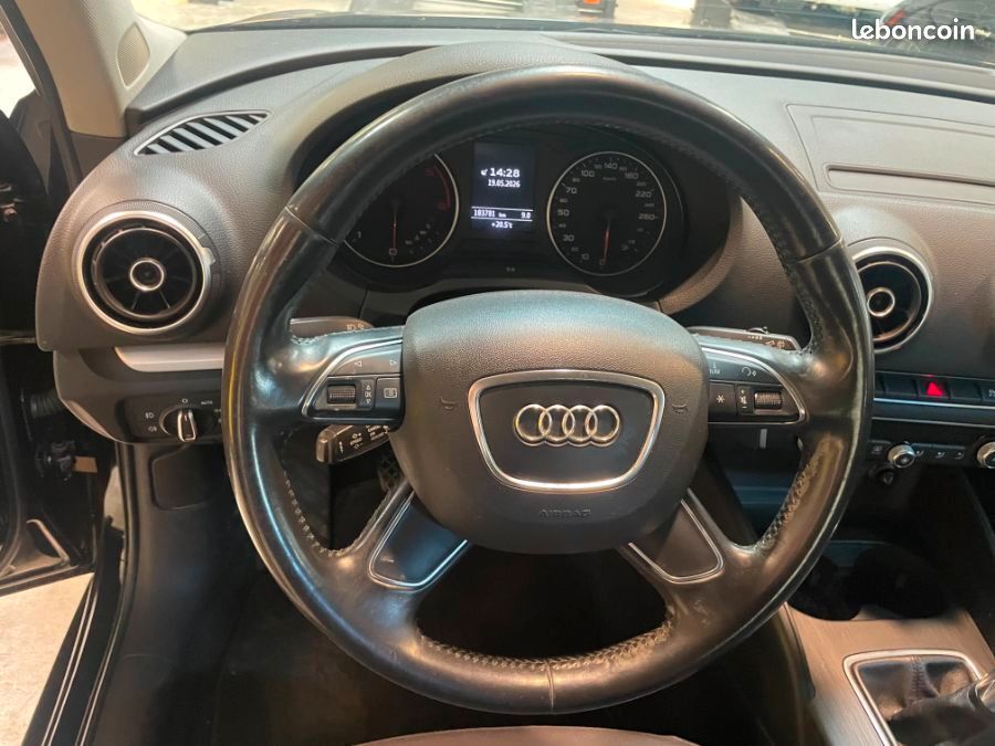 Audi A3 1.6 tdI 105 cv AMBIENTE 105cv 3P BVM (image 22)
