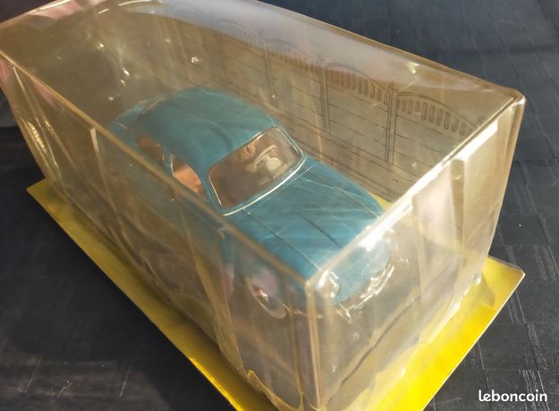 Voiture TINTIN - Taxi Panhard - Coke en Stock - Collection