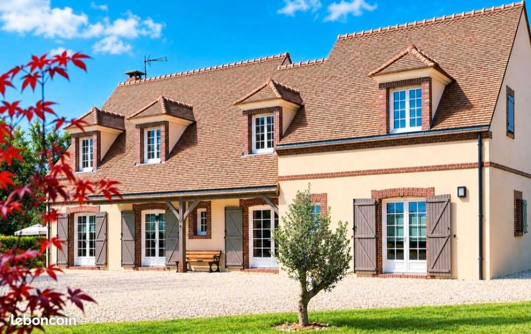 Maison 10 pièces 280 m² · à Sens · 280 m² · 580 000 €