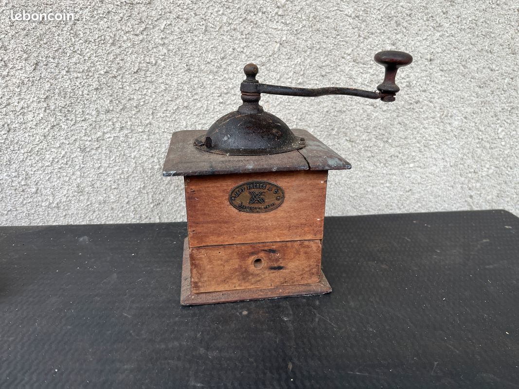 Vieux outils et art populaire: Fer à coque - Blogger