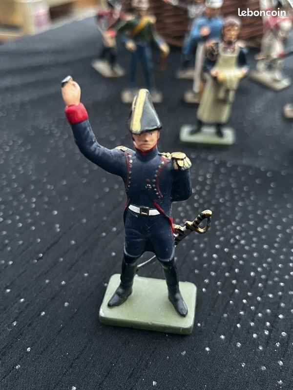 Lot De 19 Soldats De Plomb Starlux - Officier Napoléon 3e Régiment, Occasion