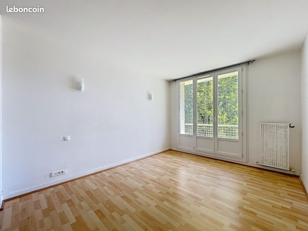 Appartement 2 pièces 41 m² · à Sassenage · 41 m² · 98 000 €