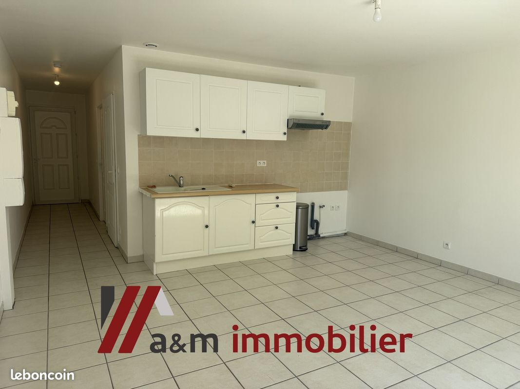 Appartement 2 pièces 43 m² · à Châteauneuf-les-Martigues · 43 m² · 820 €/mois
